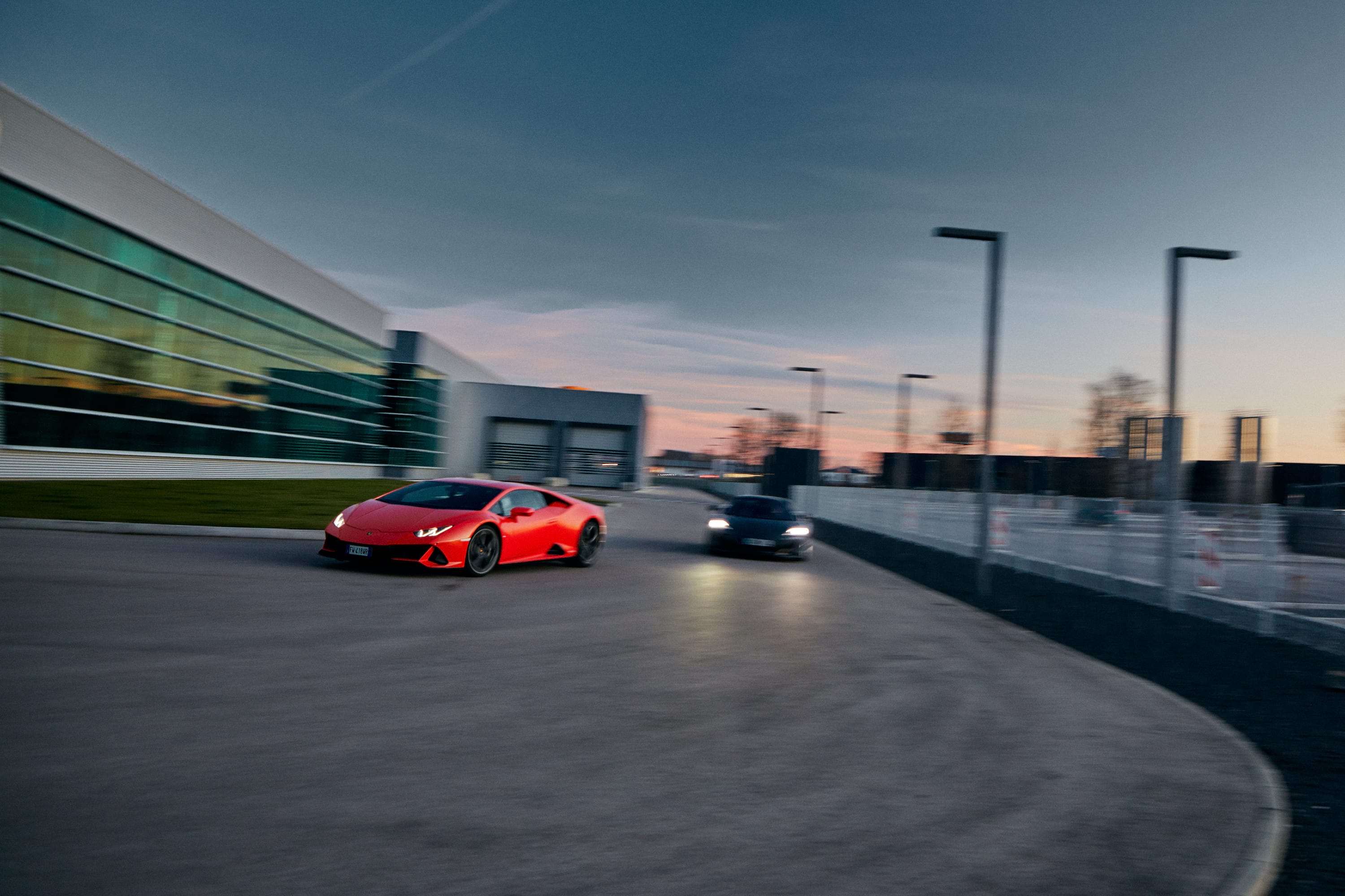 ramp_Lamborghini_vs_McLaren_MB_304